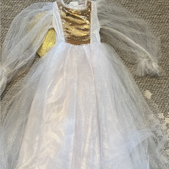 Costumes - multiple available - Picture 3 of 4